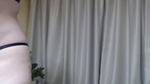 Snapshot of ohsweetmari chatting on 05/27/26, 04:37 Mari online show from 05/27/26, 04:37