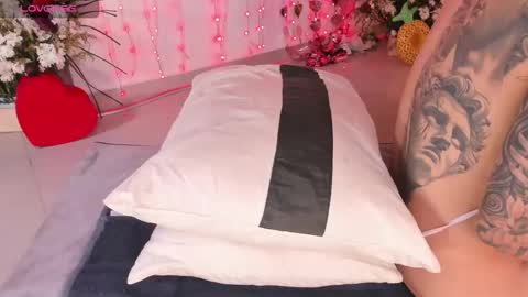 ohyesly_ online show from 02/24/26, 10:57