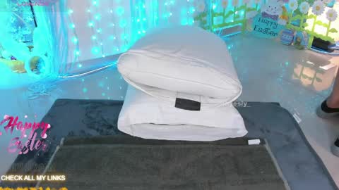 ohyesly_ online show from 04/03/26, 10:13