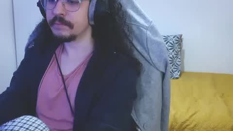 okako online show from 04/14/26, 08:53