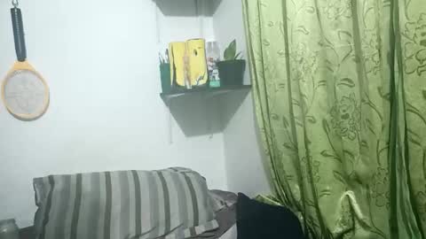 Snapshot of okamisan34 chatting on 10/25/25, 08:22 Gambitox15 online show from 10/25/25, 08:22