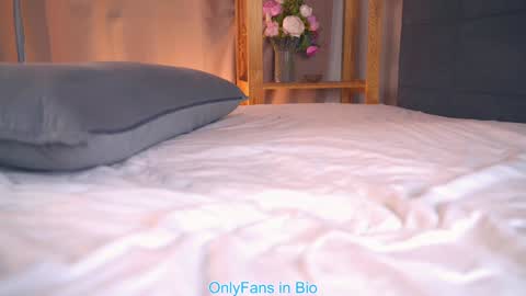 Henrietta or Rita online show from 11/30/25, 07:29