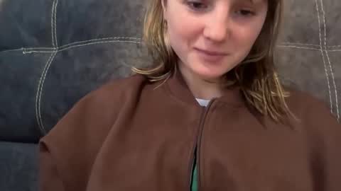 Snapshot of oktavia7777 chatting on 03/04/26, 07:25 Oktavia7777 online show from 03/04/26, 07:25