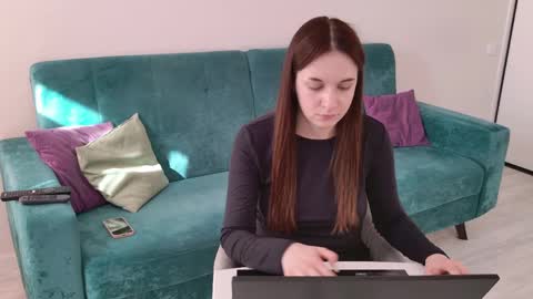 Snapshot of ola_queen chatting on 03/31/26, 05:52 Ola queen online show from 03/31/26, 05:52