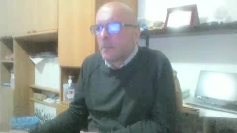 olak21 online show from 11/18/25, 04:55