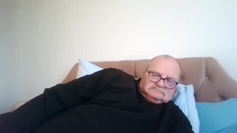 old_fkr online show from 12/21/24, 11:22