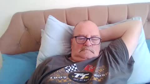 old_fkr online show from 12/25/24, 09:45