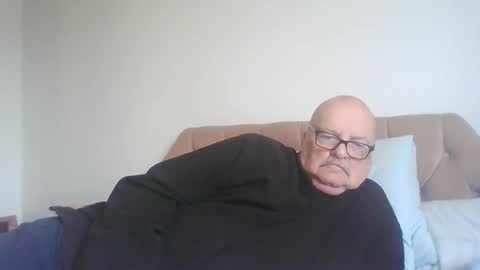 old_fkrr_ online show from 10/26/25, 09:26