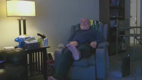 old_guy111 online show from 01/09/26, 04:37