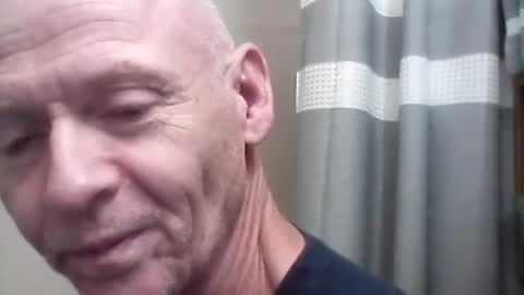 oldbuthorny62 online show from 10/19/25, 05:35