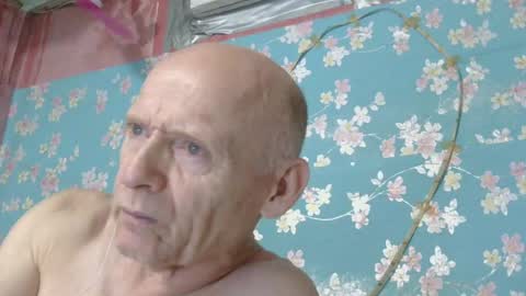 oldbuthorny62 online show from 06/23/26, 12:25