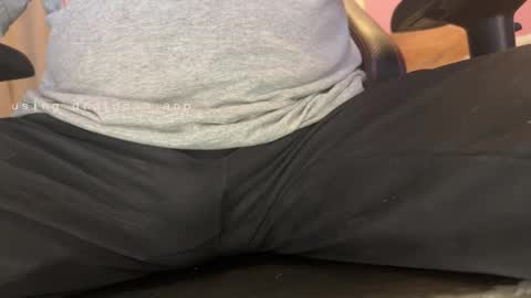 older_guy1 online show from 05/10/26, 03:06