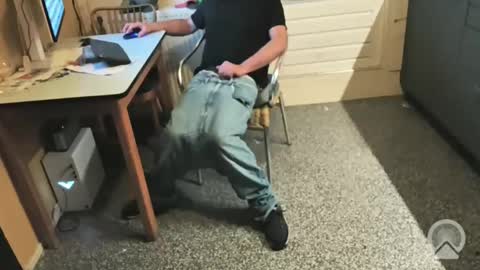 Snapshot of oldersagger chatting on 11/30/25, 08:35 oldersagger online show from 11/30/25, 08:35