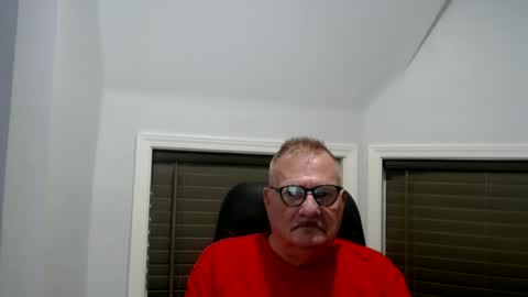 Snapshot of oldguybigd chatting on 06/13/26, 03:48 oldguybigd online show from 06/13/26, 03:48