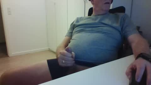 Snapshot of oldth chatting on 02/10/25, 09:36 oldth online show from 02/10/25, 09:36