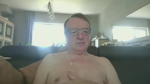 oldtimer160162493 online show from 05/01/26, 12:43