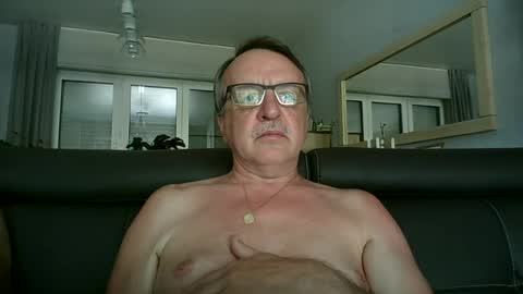 oldtimer160162493 online show from 06/22/26, 02:03