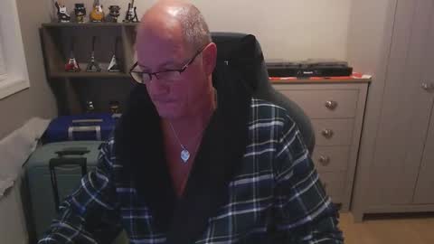 oldveteranuk online show from 09/17/25, 04:47