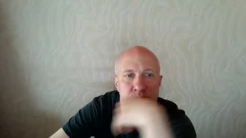 Snapshot of oleg365 chatting on 05/10/26, 08:41 figaro online show from 05/10/26, 08:41