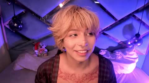 oliiverr22 online show from 12/21/25, 02:02