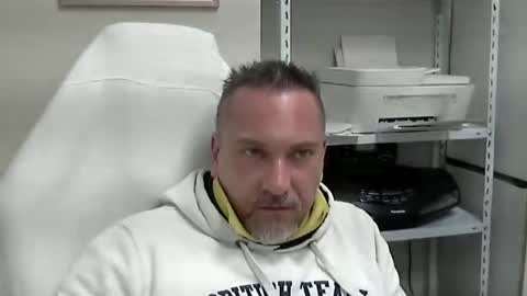 Snapshot of olimpio1230 chatting on 02/25/25, 01:50 olimpio1230 online show from 02/25/25, 01:50