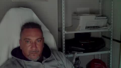 Snapshot of olimpio1230 chatting on 10/21/25, 05:24 olimpio1230 online show from 10/21/25, 05:24