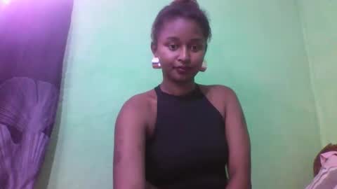 Snapshot of olinah610 chatting on 10/30/25, 07:54 olinah610 online show from 10/30/25, 07:54