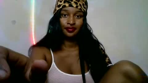 olinah610 online show from 06/12/26, 10:25