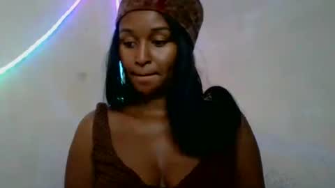 olinah610 online show from 06/25/26, 07:13