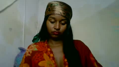 olinah610 online show from 06/28/26, 11:16