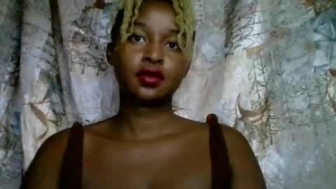 olinah610 online show from 07/24/26, 07:39