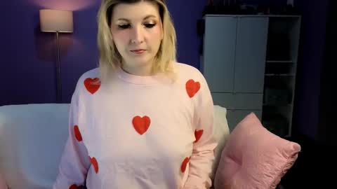 OliSunny Olivia online show from 02/18/26, 06:37