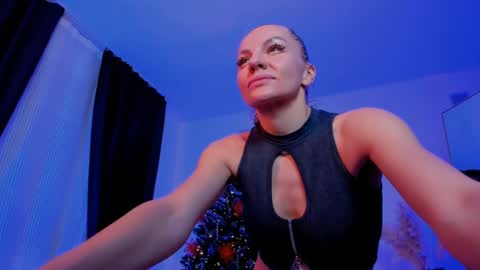 oliva_candy online show from 12/24/24, 11:55