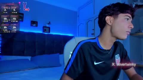 oliver20__ online show from 03/22/26, 04:27