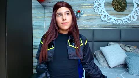 Snapshot of oliver__brown chatting on 03/01/25, 08:42 Oliver online show from 03/01/25, 08:42