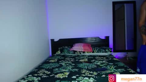 Oliver and MeganIndependent online show from 03/13/26, 07:37