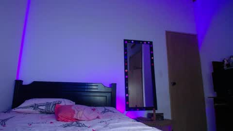 Oliver and MeganIndependent online show from 04/05/26, 06:54