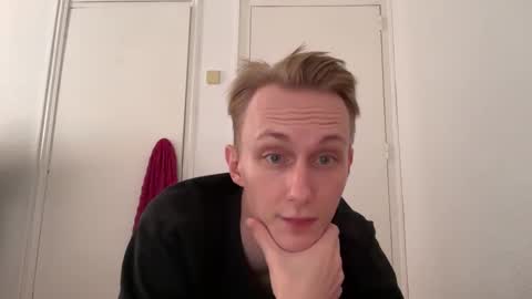 Oliver and Thomas online show from 09/10/25, 11:32