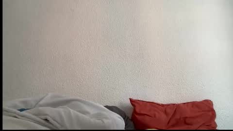 Oliver and Thomas online show from 10/08/25, 10:46