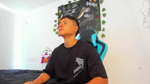 Oliver bray online show from 01/19/25, 04:36