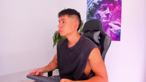 Oliver bray online show from 01/28/25, 03:35