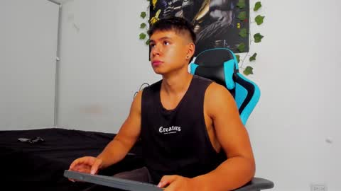 Oliver bray online show from 01/29/25, 01:05