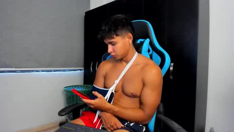 Oliver bray online show from 09/26/25, 04:00