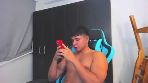 Oliver bray online show from 12/04/25, 04:33