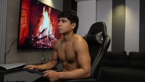 Oliver bray online show from 04/07/26, 04:24