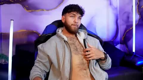 Oliver Dallas online show from 04/14/26, 03:12