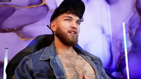 Oliver Dallas online show from 04/15/26, 03:46