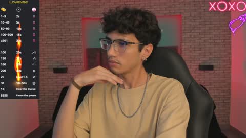 Snapshot of oliver_fast_ chatting on 01/07/25, 12:20 Oliver fast online show from 01/07/25, 12:20