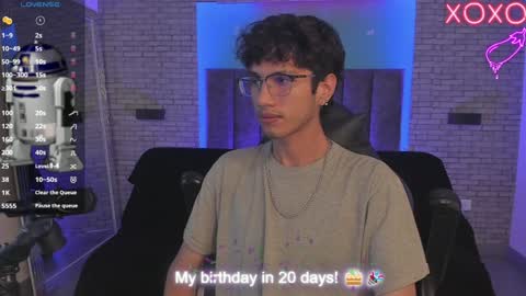 Snapshot of oliver_fast_ chatting on 01/27/25, 05:03 Oliver fast online show from 01/27/25, 05:03