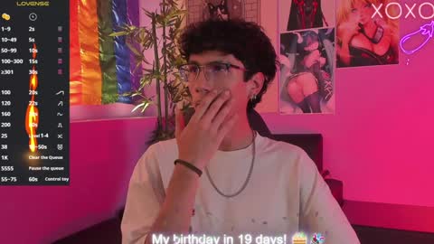 Snapshot of oliver_fast_ chatting on 01/28/25, 05:11 Oliver fast online show from 01/28/25, 05:11